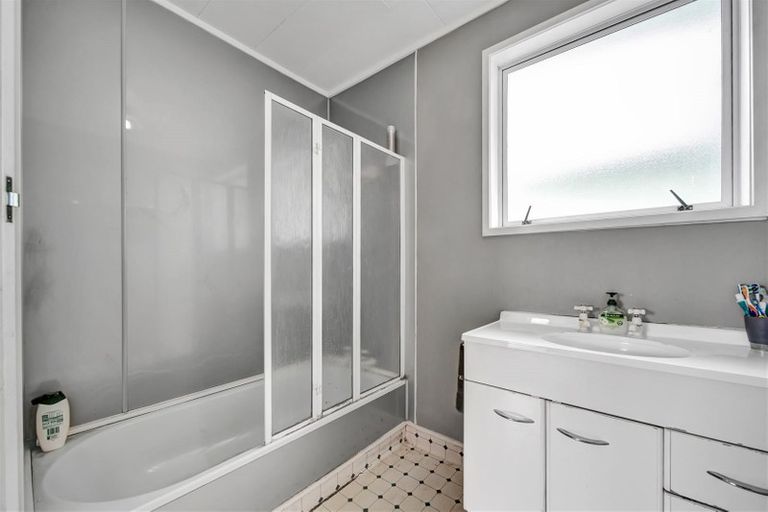 Photo of property in 3 Trimble Place, Bell Block, New Plymouth, 4312