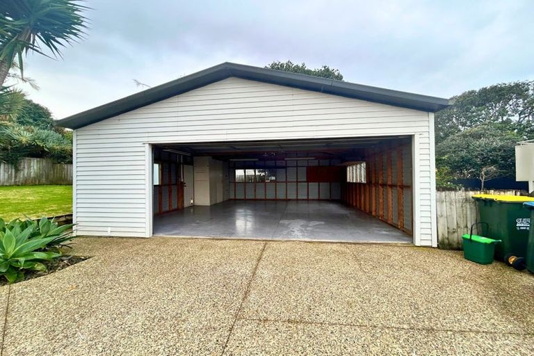 Photo of property in 85 Namata Road, One Tree Hill, Auckland, 1061