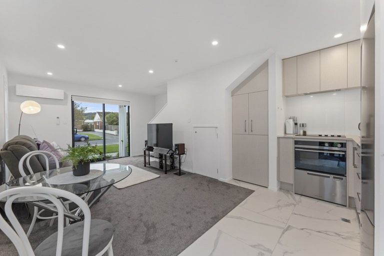 Photo of property in 2/324 Oxford Terrace, Avalon, Lower Hutt, 5011