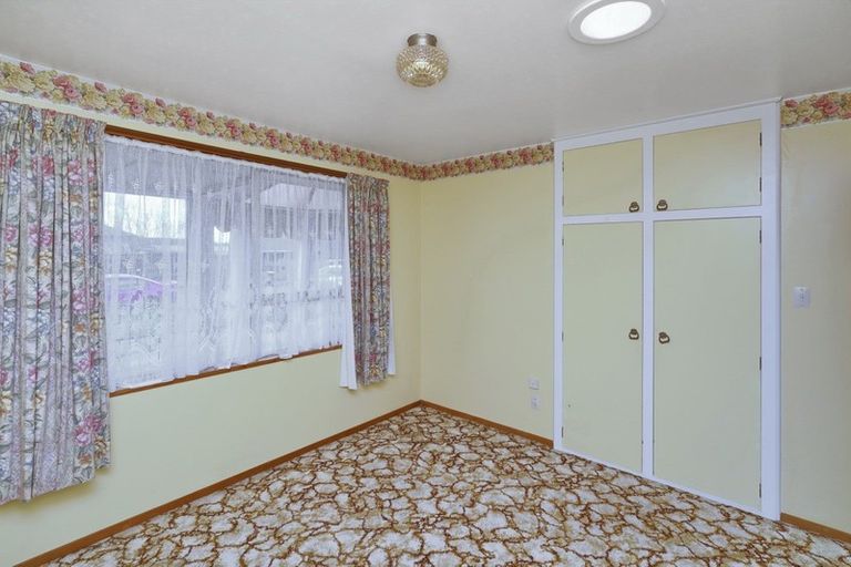 Photo of property in 1/2 Cassidy Place, Belfast, Christchurch, 8051