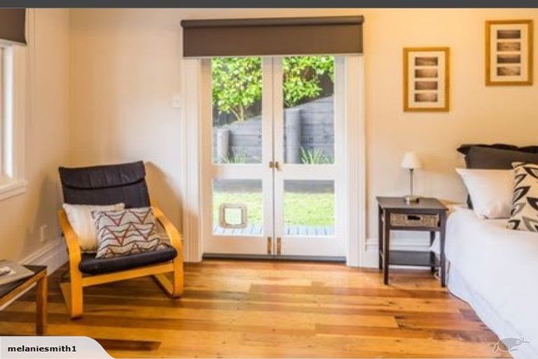 Photo of property in 1/15 Emerson Street, Berhampore, Wellington, 6023