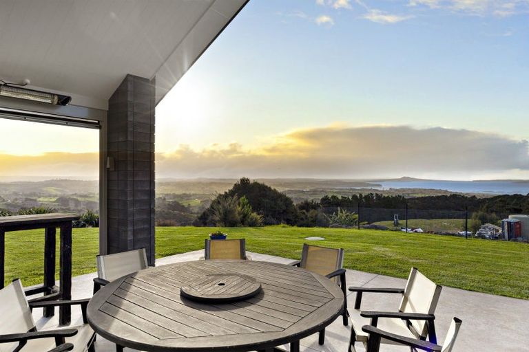 Photo of property in 74e Solway Road, Whitford, 2576