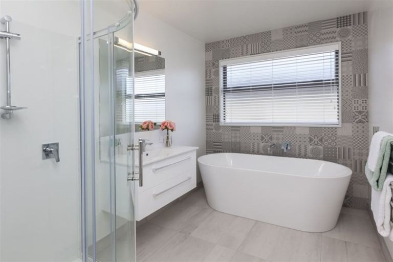 Photo of property in 22 Kingsbridge West, Burwood, Christchurch, 8083