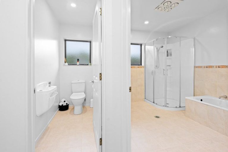 Photo of property in 16 Cairn Way, Te Kamo, Kamo, 0185