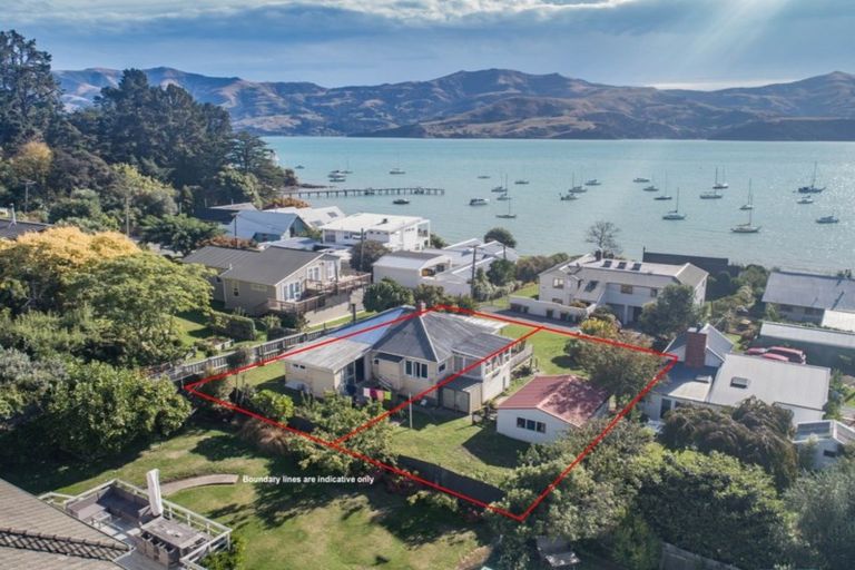 Photo of property in 8 Aubrey Street South, Akaroa, 7520