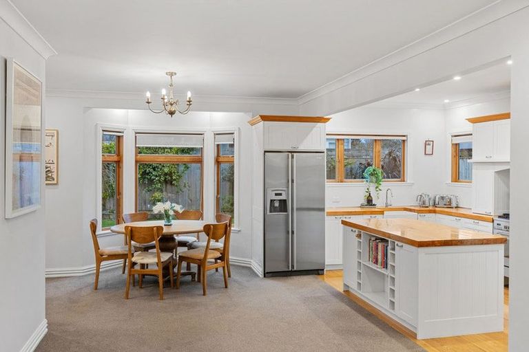 Photo of property in 25 Main Street, Greytown, 5712