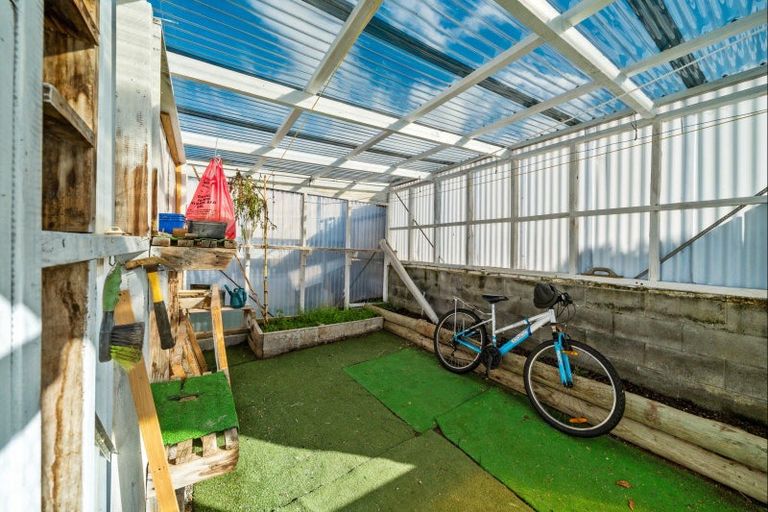 Photo of property in 22 Tavistock Street, Westown, New Plymouth, 4310