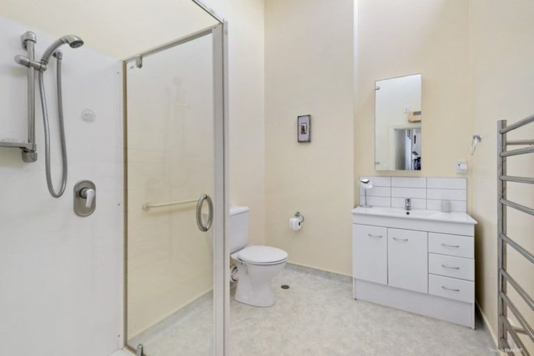 Photo of property in The Villas, 9/33 Hobson Street, Thorndon, Wellington, 6011