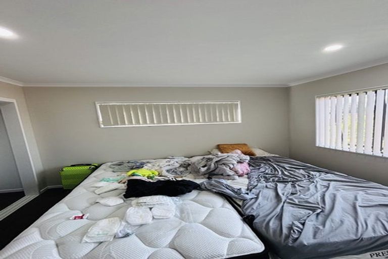 Photo of property in 1/2 Cameron Street, Papakura, 2110