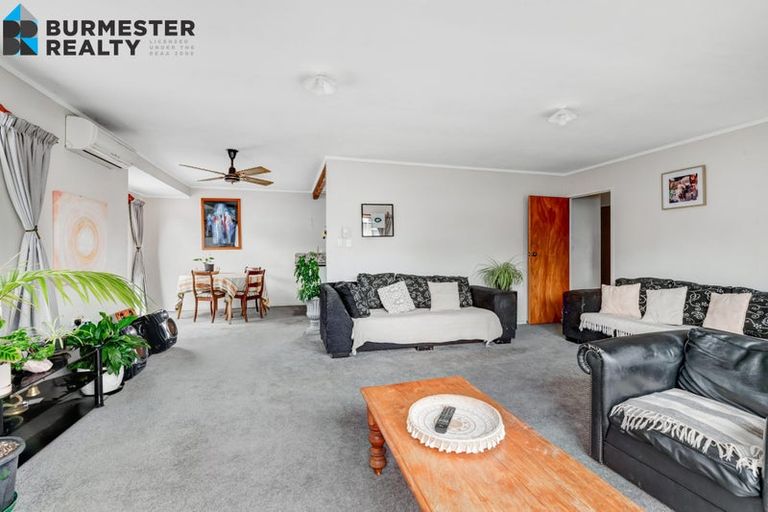 Photo of property in 1/140 Parkhurst Road, Parakai, 0830