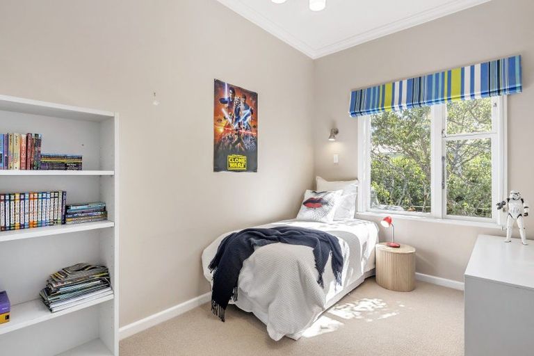 Photo of property in 107-109 Muritai Road, Eastbourne, Lower Hutt, 5013
