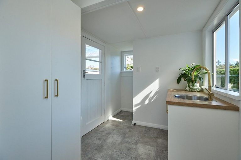 Photo of property in 16 Cromer Street, Kaikoura, 7300