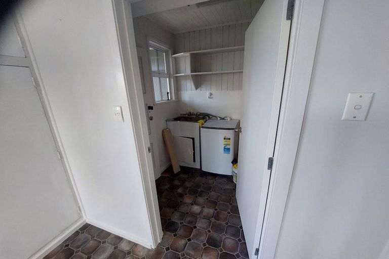 Photo of property in 5 List Street, Welbourn, New Plymouth, 4310