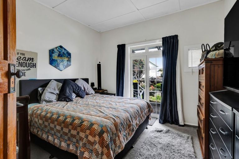 Photo of property in 231 Glover Road, Hawera, 4610