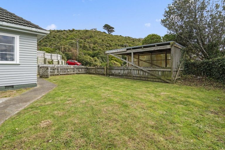 Photo of property in 163 Broderick Road, Johnsonville, Wellington, 6037