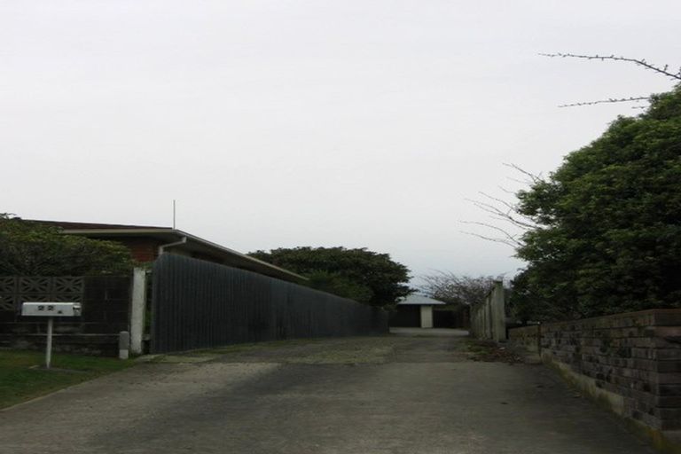 Photo of property in 22 Meadowbrook Drive, Cloverlea, Palmerston North, 4412