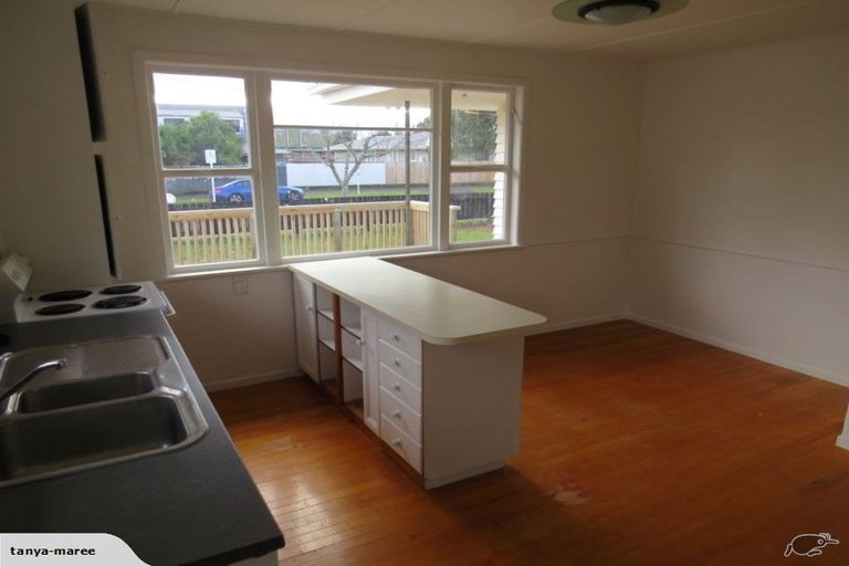 Photo of property in 150 Masters Avenue, Silverdale, Hamilton, 3216