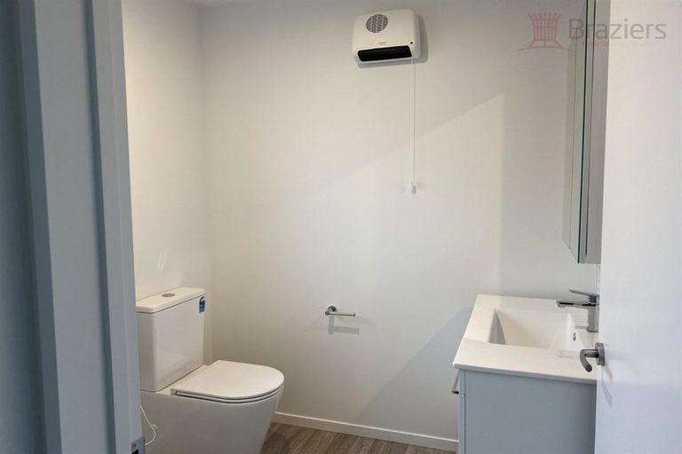 Photo of property in 128 North Avon Road, Richmond, Christchurch, 8013