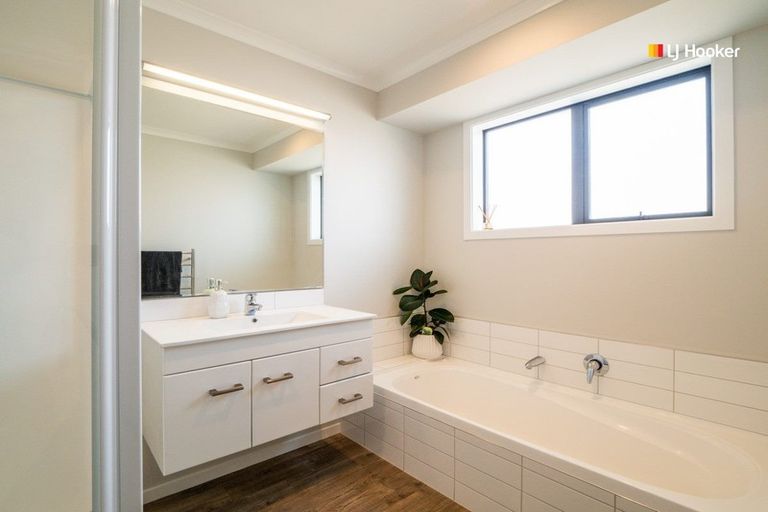 Photo of property in 101 Severn Street, Green Island, Dunedin, 9018