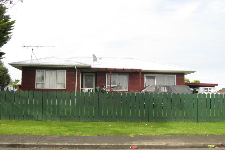 Photo of property in 10 Mikasa Place, Mangere, Auckland, 2022
