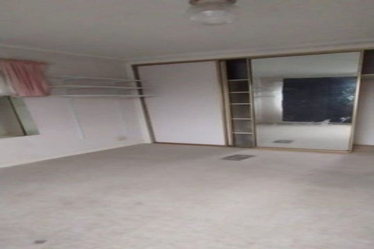 Photo of property in 48 Taikata Road, Te Atatu Peninsula, Auckland, 0610