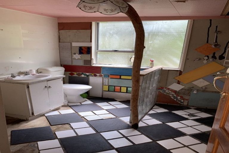 Photo of property in 8 Russell Esplanade, Rawene, Kaikohe, 0473