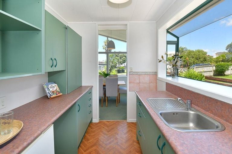 Photo of property in 15 Snells Beach Road, Snells Beach, 0920