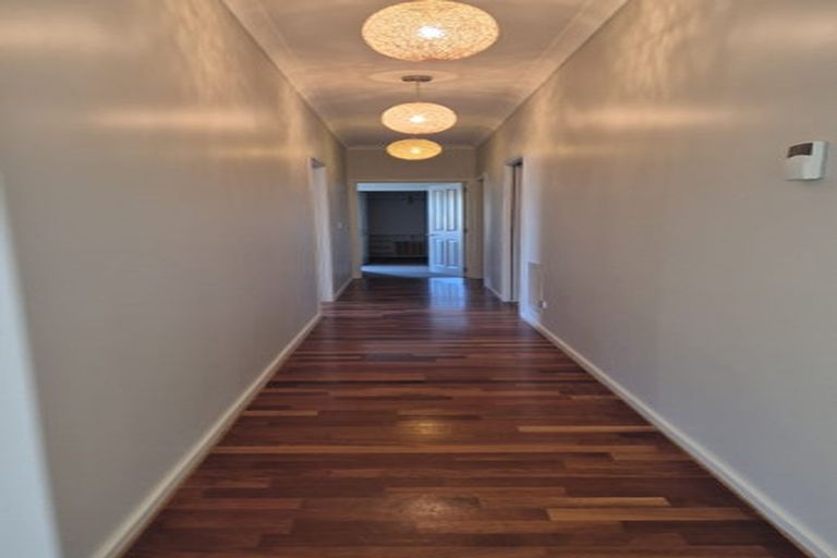 Photo of property in 77 Te Puia Drive, Aotea, Porirua, 5024