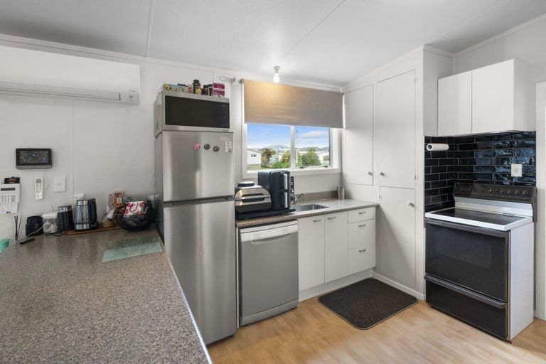 Photo of property in 111 Rangatira Drive, Mangakino, 3421