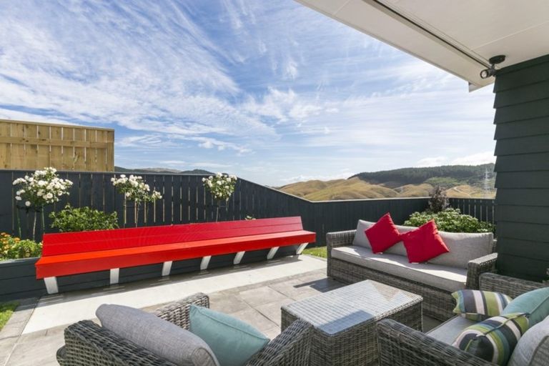 Photo of property in 117 Amesbury Drive, Churton Park, Wellington, 6037