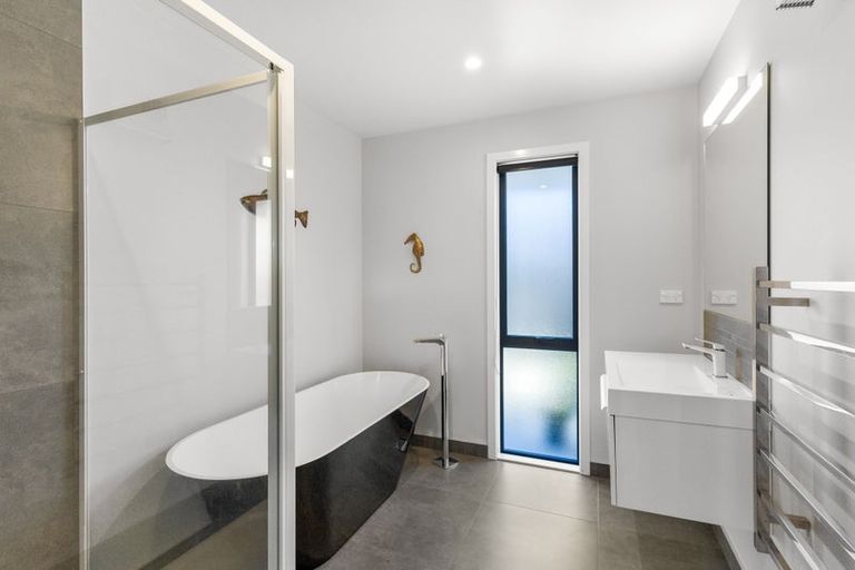 Photo of property in 211 Highsted Road, Casebrook, Christchurch, 8051