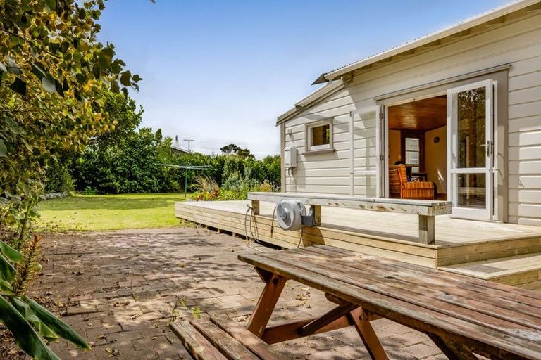 Photo of property in 63 King Street, Opunake, 4616