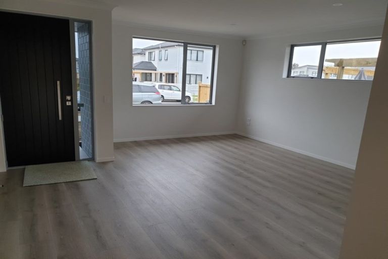 Photo of property in 52 Timmer Road, Flat Bush, Auckland, 2019