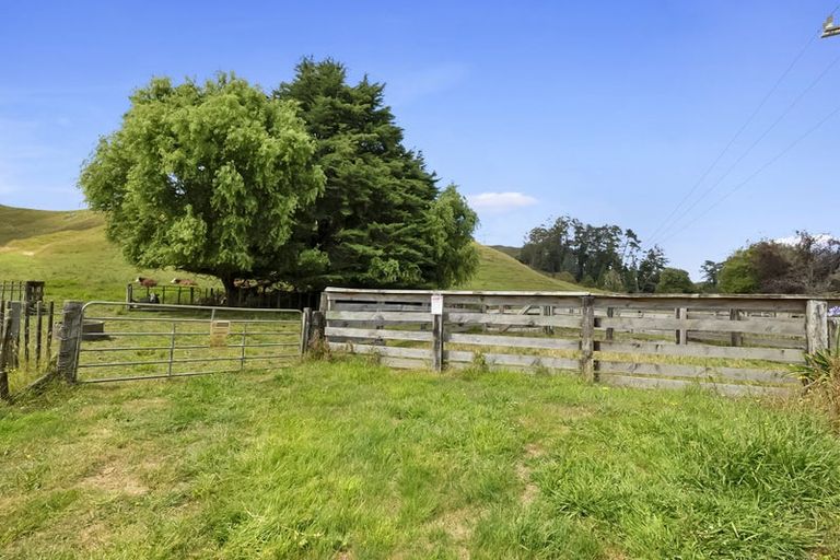 Photo of property in 7110 Ohura Road, Kohuratahi, Stratford, 4396