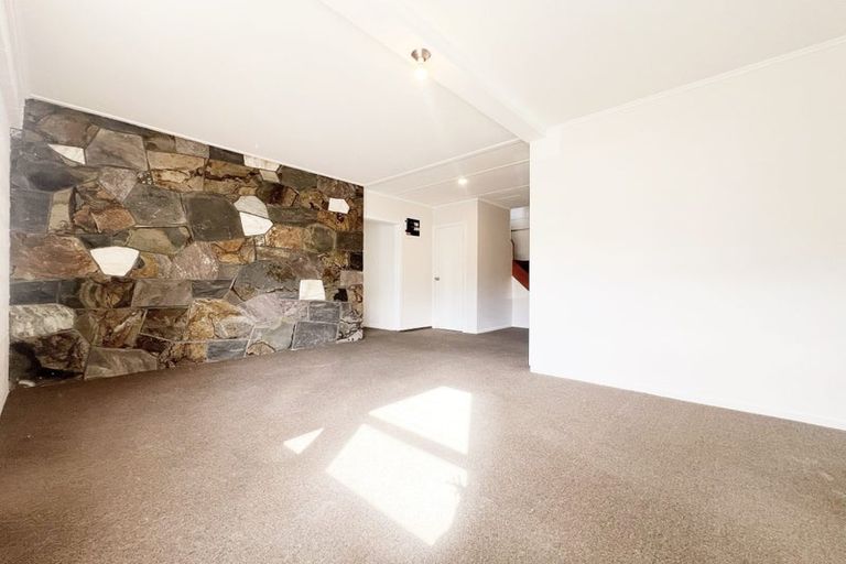 Photo of property in 12 Megan Avenue, Pakuranga Heights, Auckland, 2010