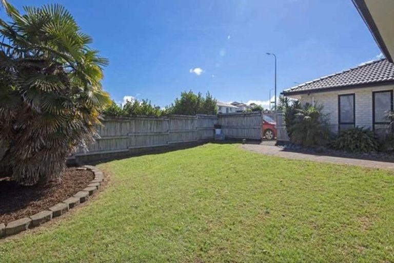 Photo of property in 30 Meadowland Drive, Somerville, Auckland, 2014