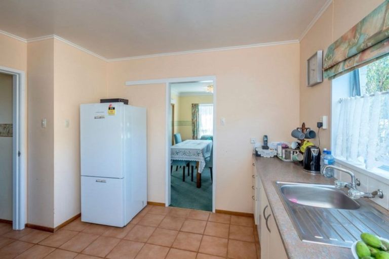 Photo of property in 2a Sylvan Avenue, Waikanae, 5036