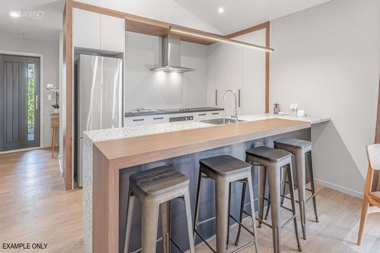 Photo of property in 28 Cousins Street, Woodend, 7691