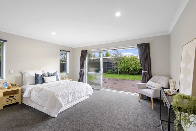 Photo of property in 6 Dundee Close, Darfield, 7510