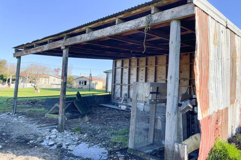 Photo of property in 1-3 Main Street, Reefton, 7830