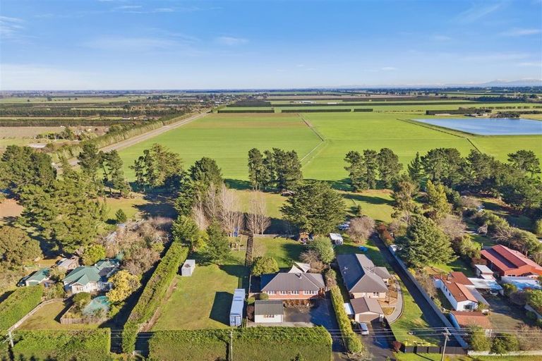 Photo of property in 225 Burnham Road, Burnham, 7600