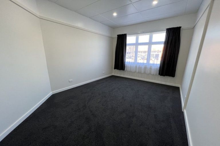 Photo of property in 27-29 Andrew Young Street, Palmerston North, 4410