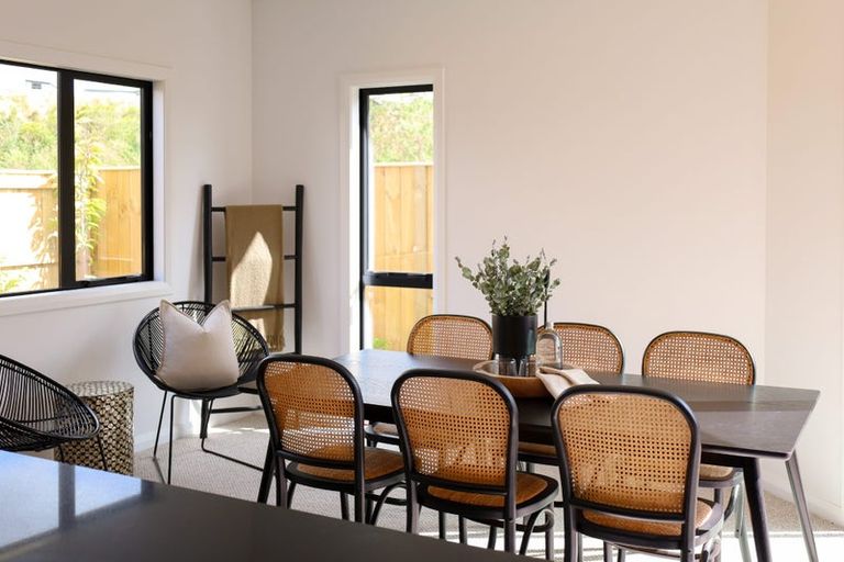 Photo of property in 104 Freedom Drive, Kelvin Grove, Palmerston North, 4414