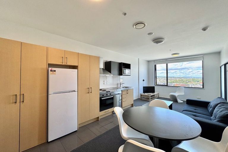 Photo of property in Twin Towers, 1110/17 Putney Way, Manukau, Auckland, 2104