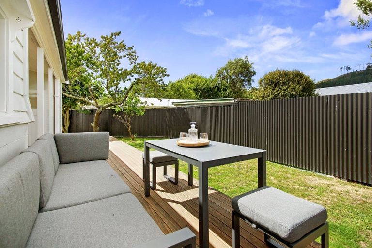 Photo of property in 43 Seddon Street, Wallaceville, Upper Hutt, 5018