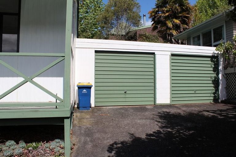 Photo of property in 1/6 Lyons Avenue, Murrays Bay, Auckland, 0630