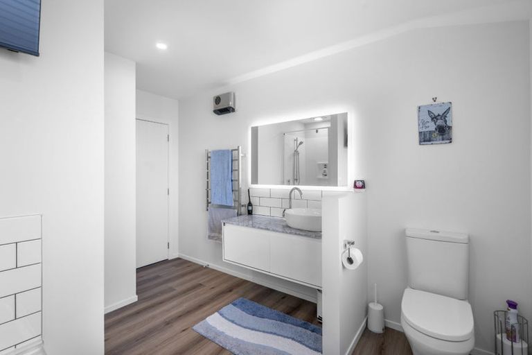 Photo of property in 10 Barker Place, Waikiwi, Invercargill, 9810