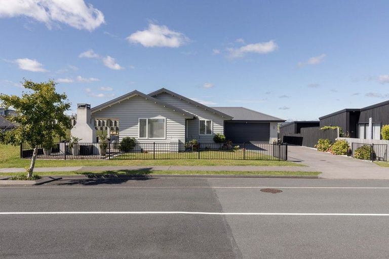 Photo of property in 30 Ridge Drive, Omokoroa, 3114