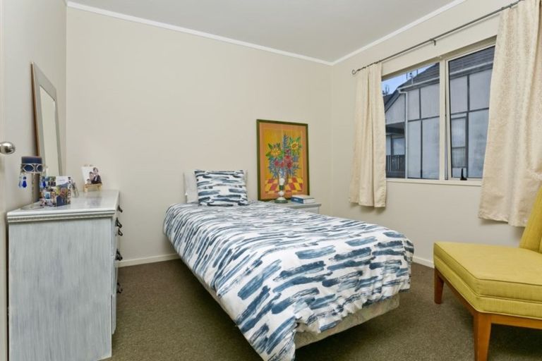 Photo of property in 1/129a Manuka Road, Bayview, Auckland, 0629