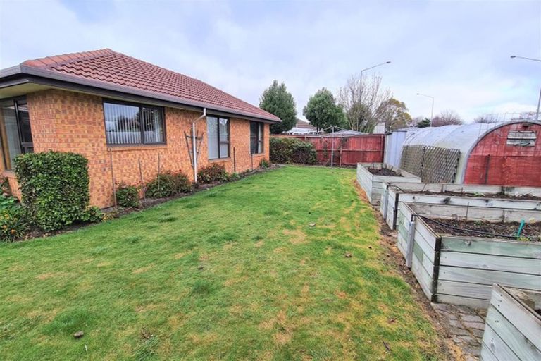 Photo of property in 19 Dumfries Drive, Hei Hei, Christchurch, 8042